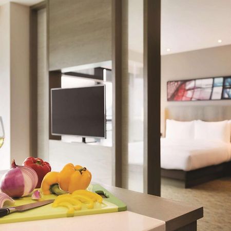 Отель Hyatt House Shenzhen Airport Экстерьер фото