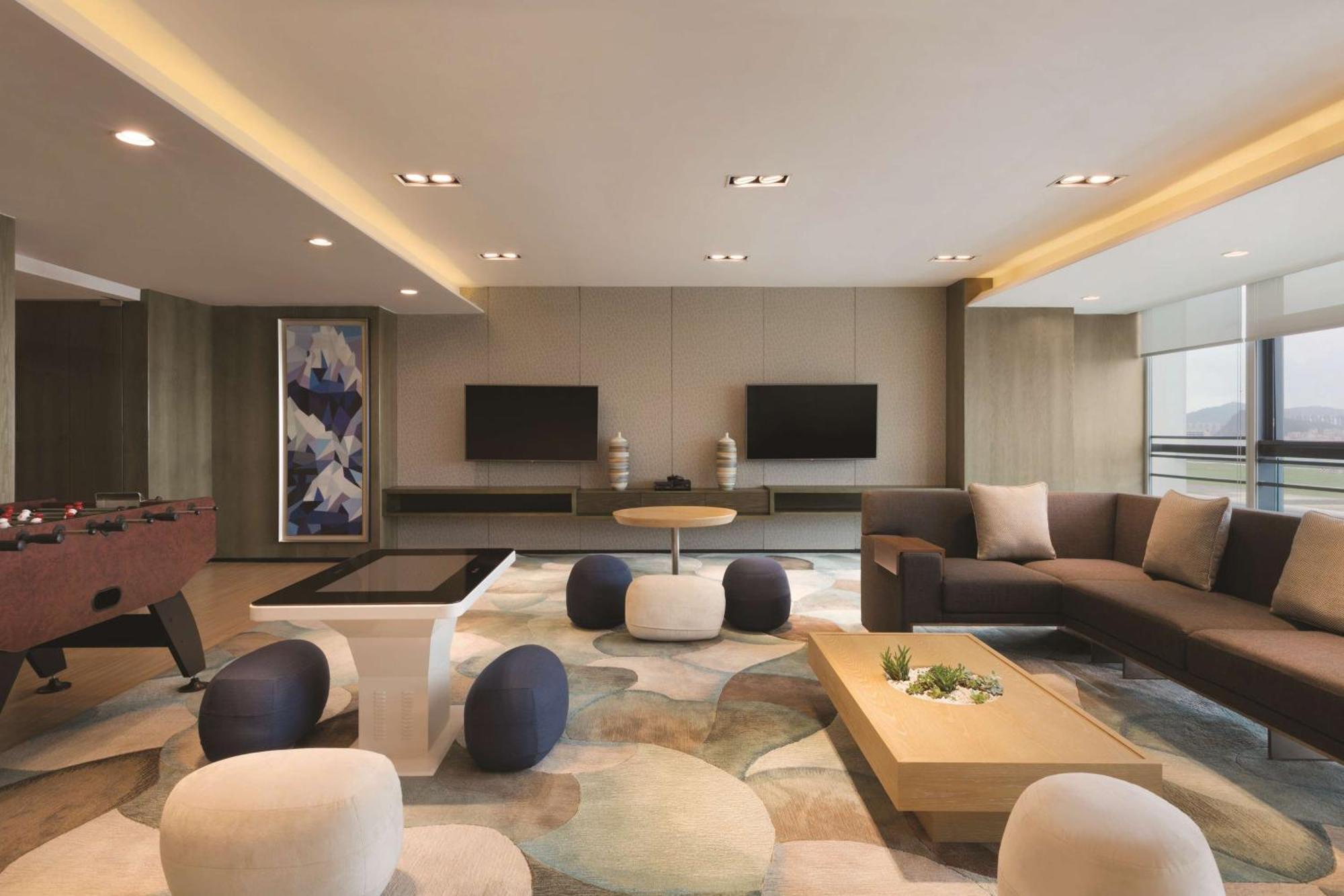 Отель Hyatt House Shenzhen Airport Экстерьер фото
