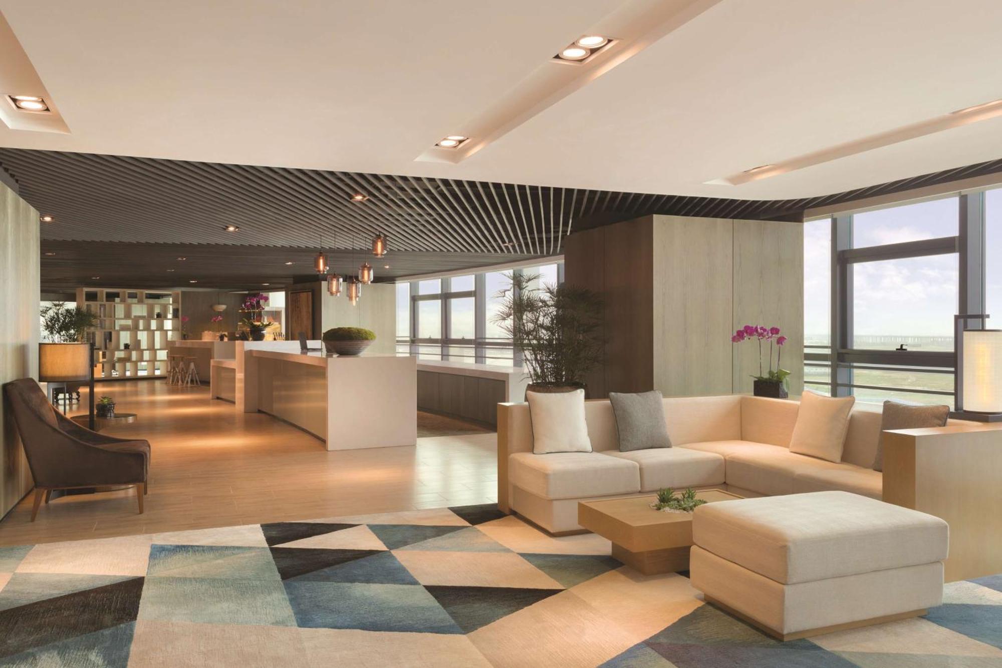 Отель Hyatt House Shenzhen Airport Экстерьер фото